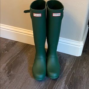 Green Hunter Tall Rain Boots - Size 8